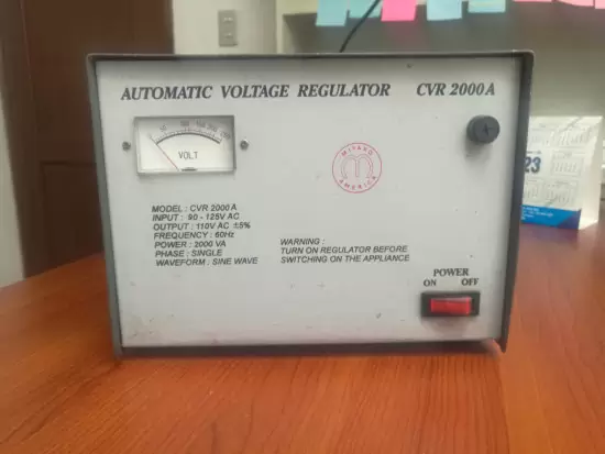 $ 98 Vendo o cambio Regulador Automatico de voltage